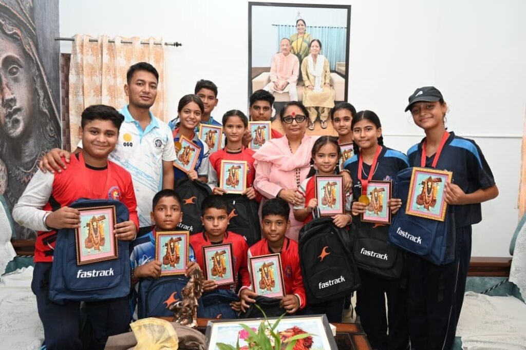 तीरंदाजी में उत्कृष्ट प्रदर्शन करने वाले खिलाड़ियों को विधानसभा अध्यक्ष ने किया सम्मानित