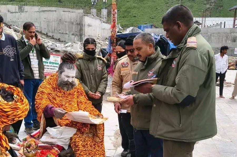 केदारनाथ धाम में ऑपरेशन कालनेमि, बिना पुलिस सत्यापन वाले 15 बाबाओं पर सख्त कार्रवाई