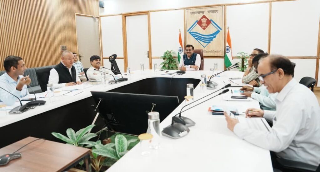 मुख्य सचिव आनंद बर्द्धन की अध्यक्षता में टिहरी लेक ग्लोबल डेस्टिनेशन को लेकर हुई हाई पॉवर कमेटी की बैठक आयोजित